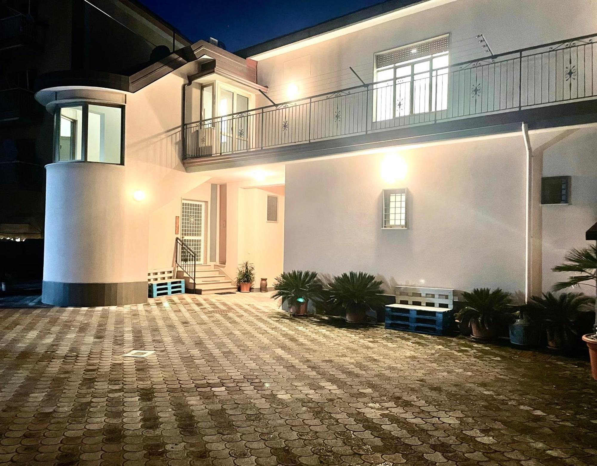 B&B Da Nonna Teresa บาโรนิสซี ภายนอก รูปภาพ